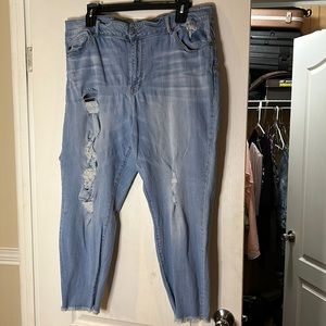 KanCan by Maurice’s distressed frayed hem jeans